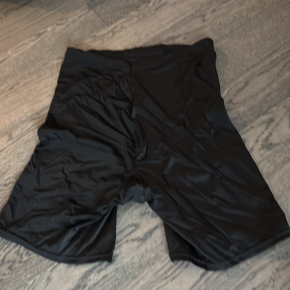 MaidenForm Seamless stay in place high waisted Shorty shape wear Sz M - Picture 9 of 11